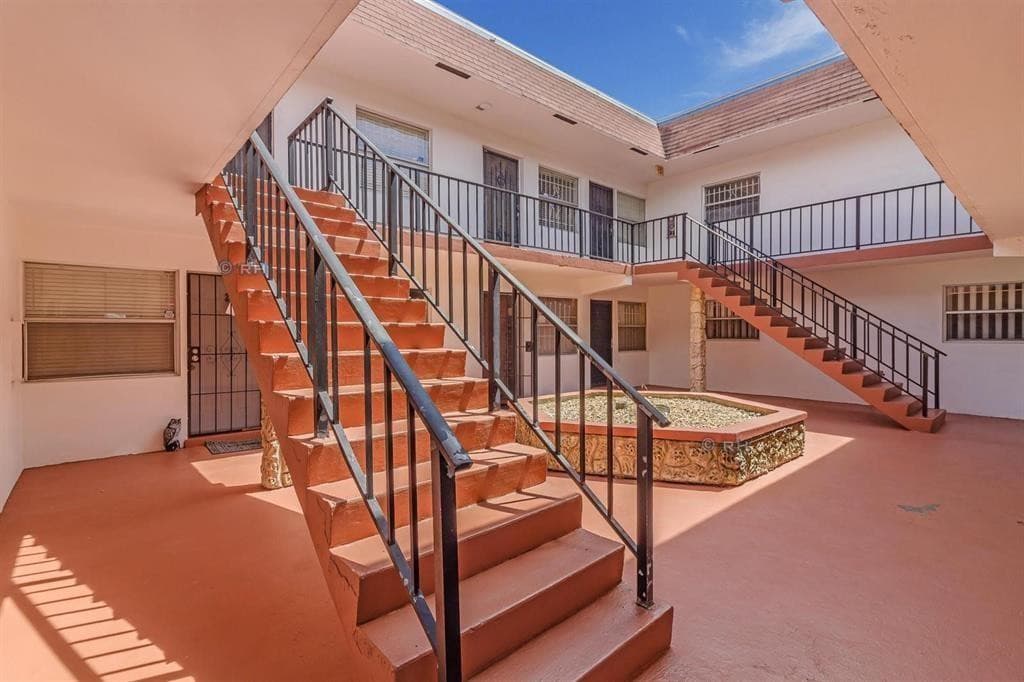 230 SW 1st Street G-8, Pompano Beach, FL 33060