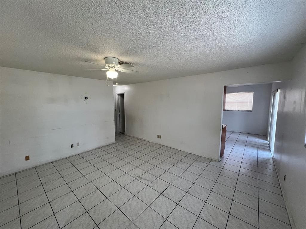 230 SW 1st Street G-8, Pompano Beach, FL 33060 5