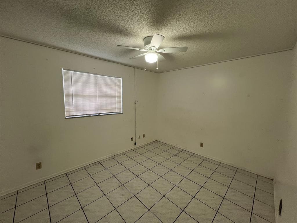 230 SW 1st Street G-8, Pompano Beach, FL 33060 7