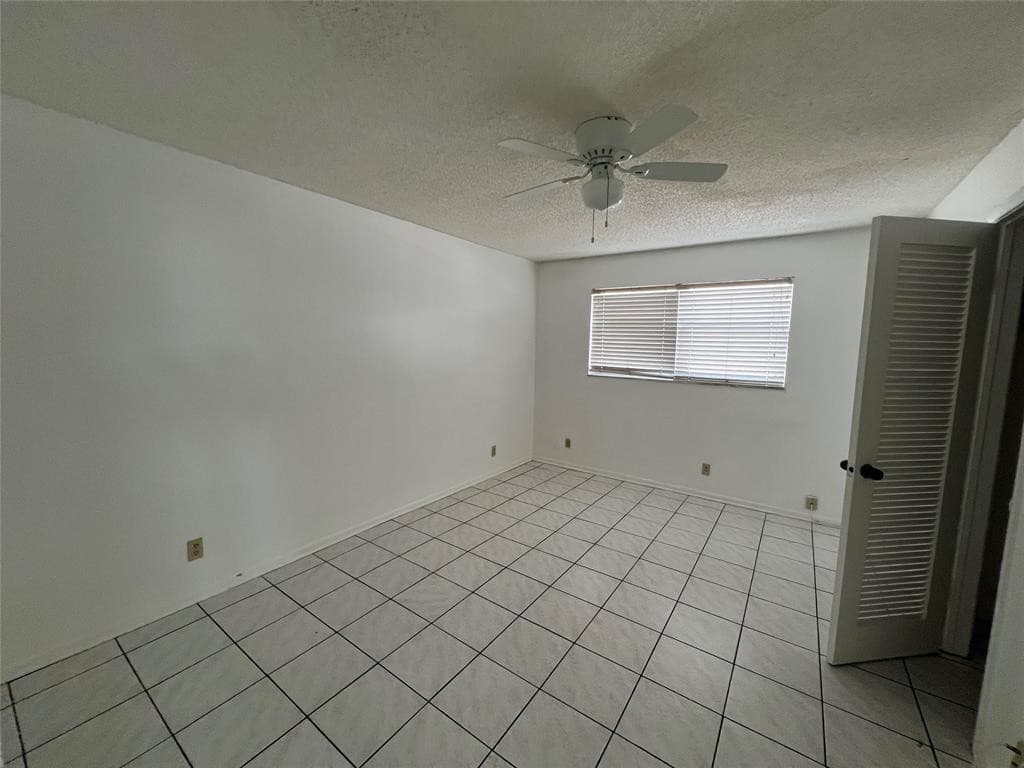 230 SW 1st Street G-8, Pompano Beach, FL 33060 8