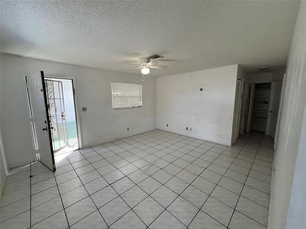230 SW 1st Street G-8, Pompano Beach, FL 33060 12
