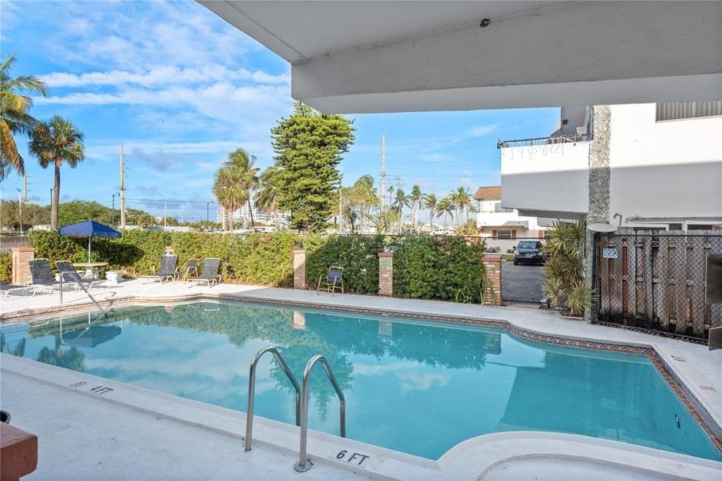 230 SW 1st Street G-8, Pompano Beach, FL 33060 15