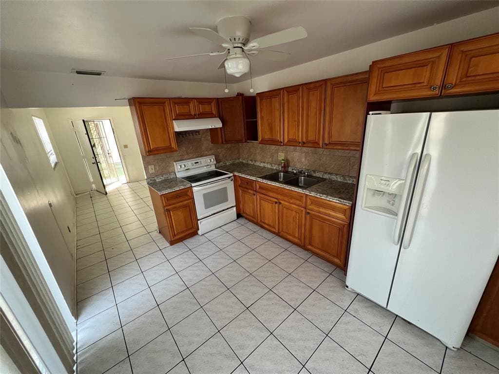 230 SW 1st Street G-8, Pompano Beach, FL 33060 20