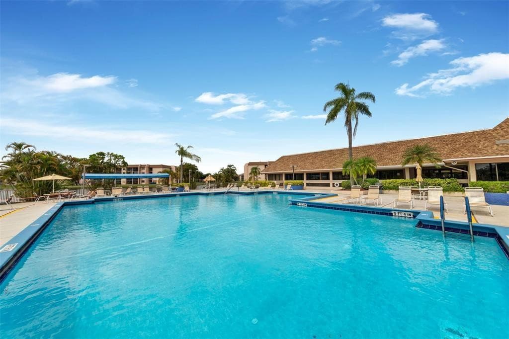 10442 Sunrise Lakes Boulevard 202, Sunrise, FL 33322 29
