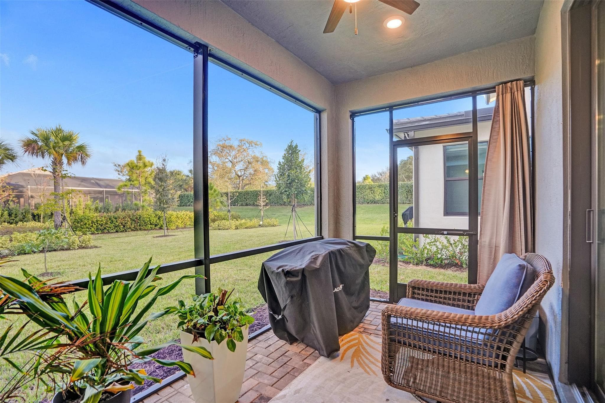 4422 S Silverwood Lane, Oakland Park, FL 33309 17