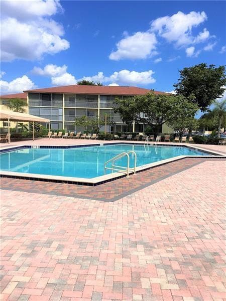 551 SW 135th Avenue 405b, Pembroke Pines, FL 33027 30