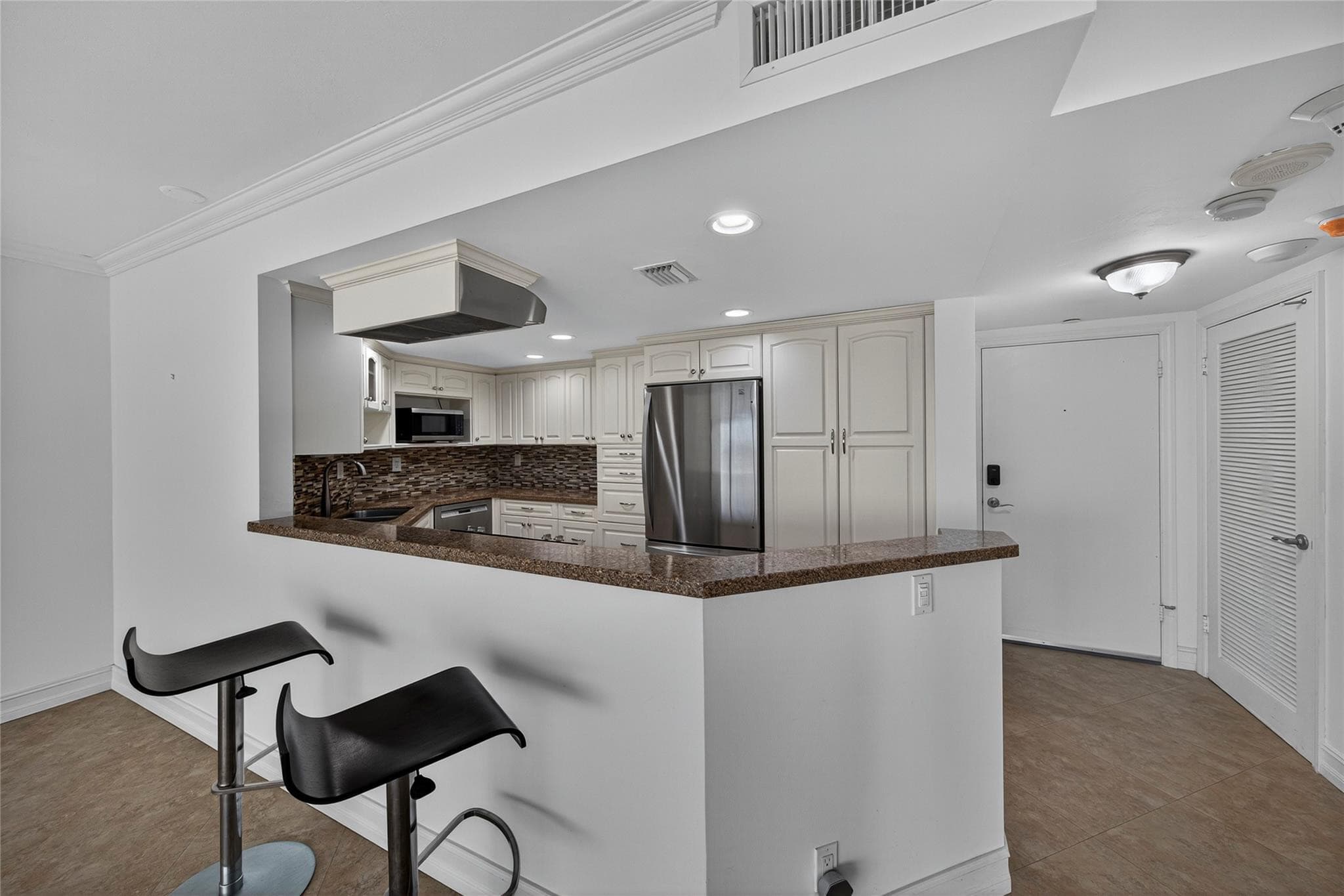 2100 S Ocean Drive 11-L, Fort Lauderdale, FL 33316 8