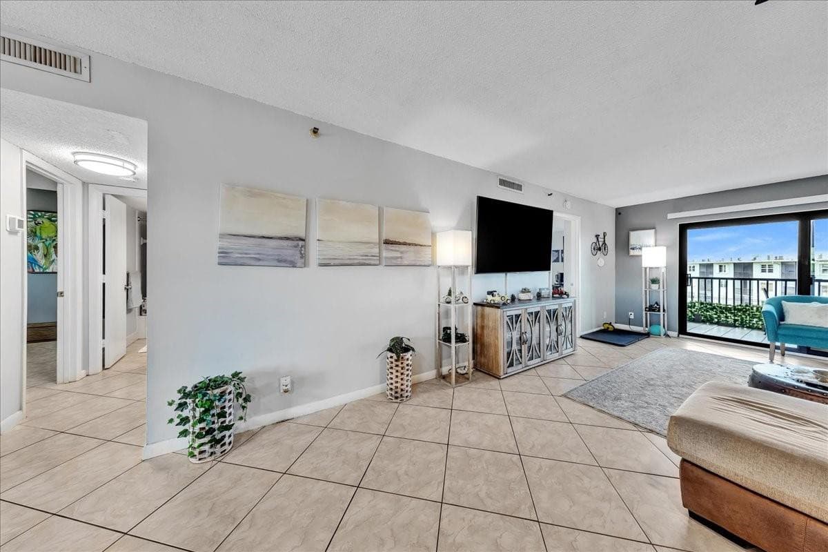 2217 Cypress Island Drive 507, Pompano Beach, FL 33069 11