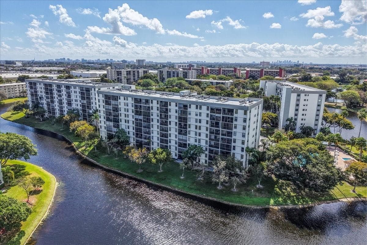 2217 Cypress Island Drive 507, Pompano Beach, FL 33069 36