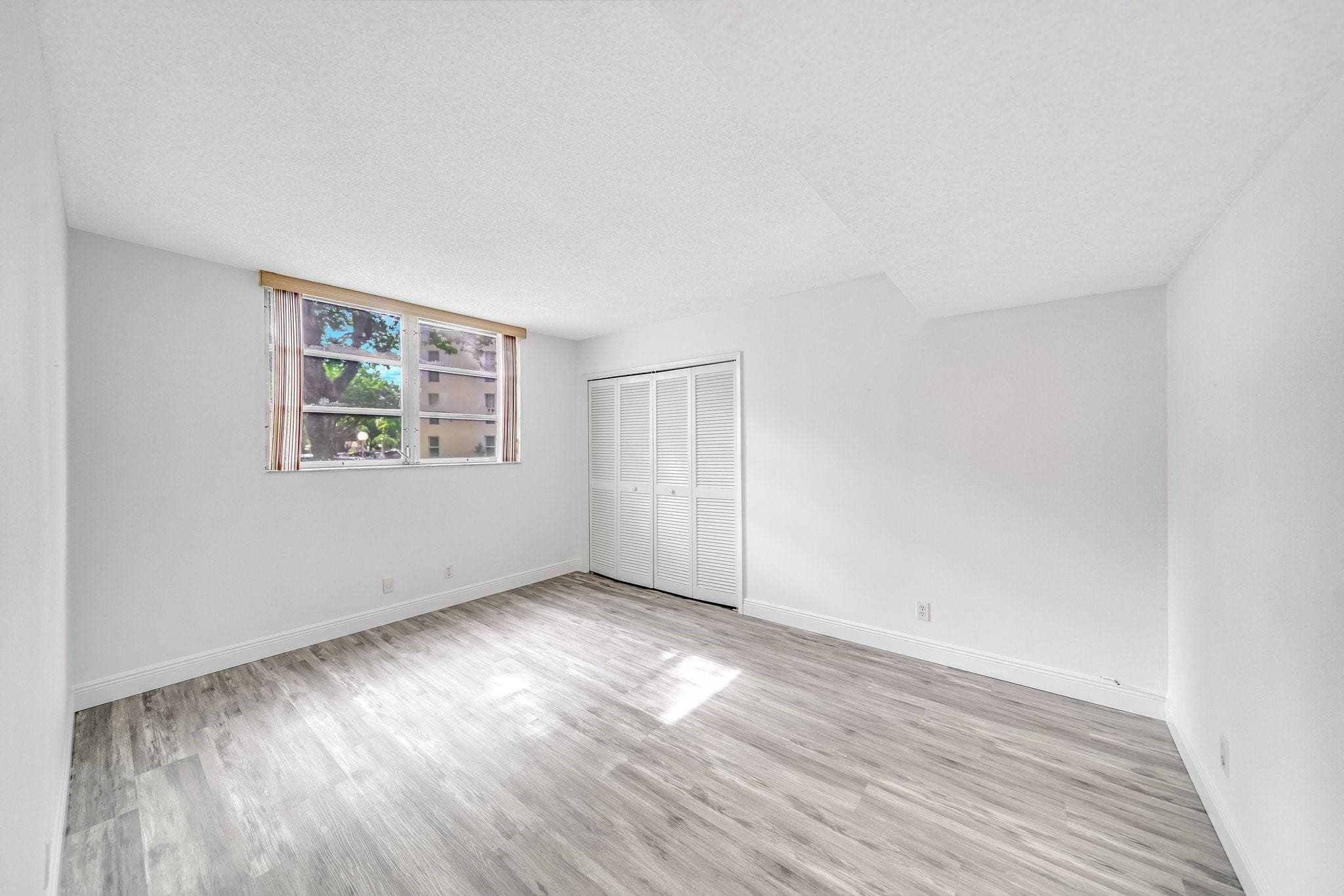 2601 S Course Drive 111, Pompano Beach, FL 33069 20