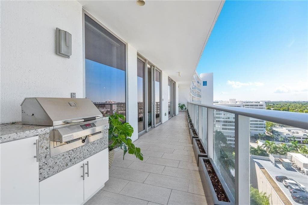 1180 N Federal Highway 1203, Fort Lauderdale, FL 33304 15