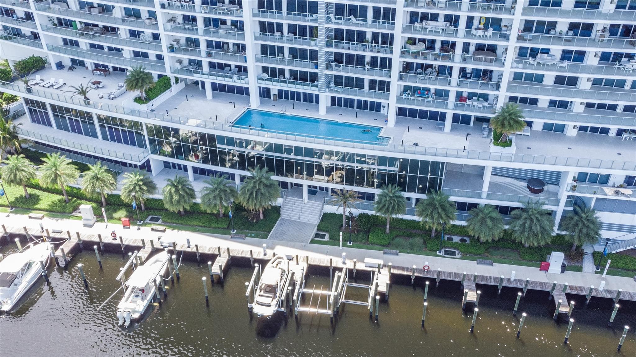1180 N Federal Highway 1203, Fort Lauderdale, FL 33304 28