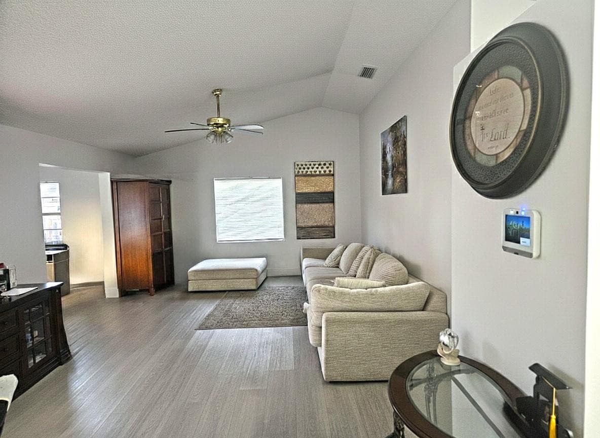 8205 SW 12th Place, North Lauderdale, FL 33068 6