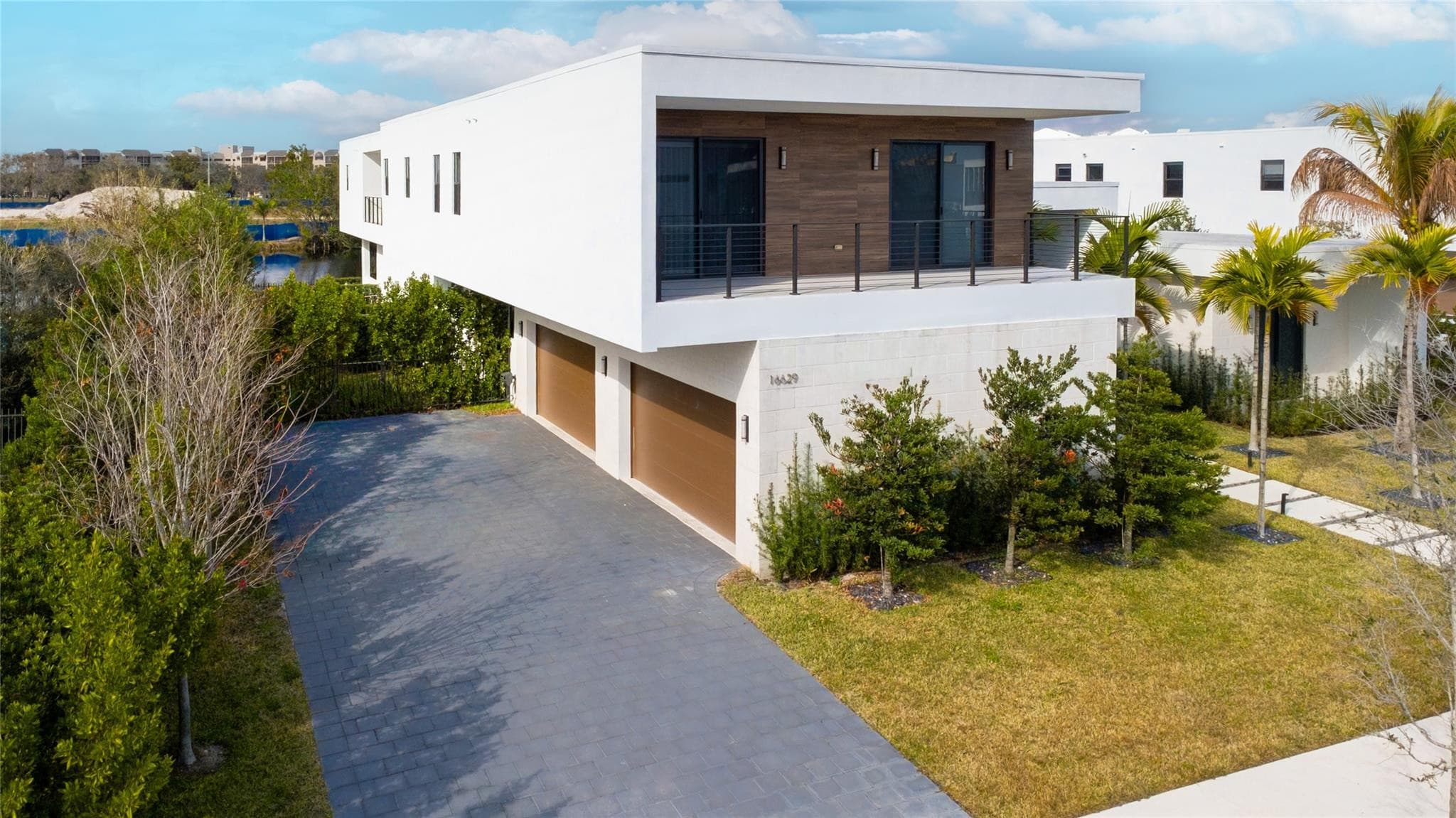 16629 N Botaniko Drive, Weston, FL 33326 3