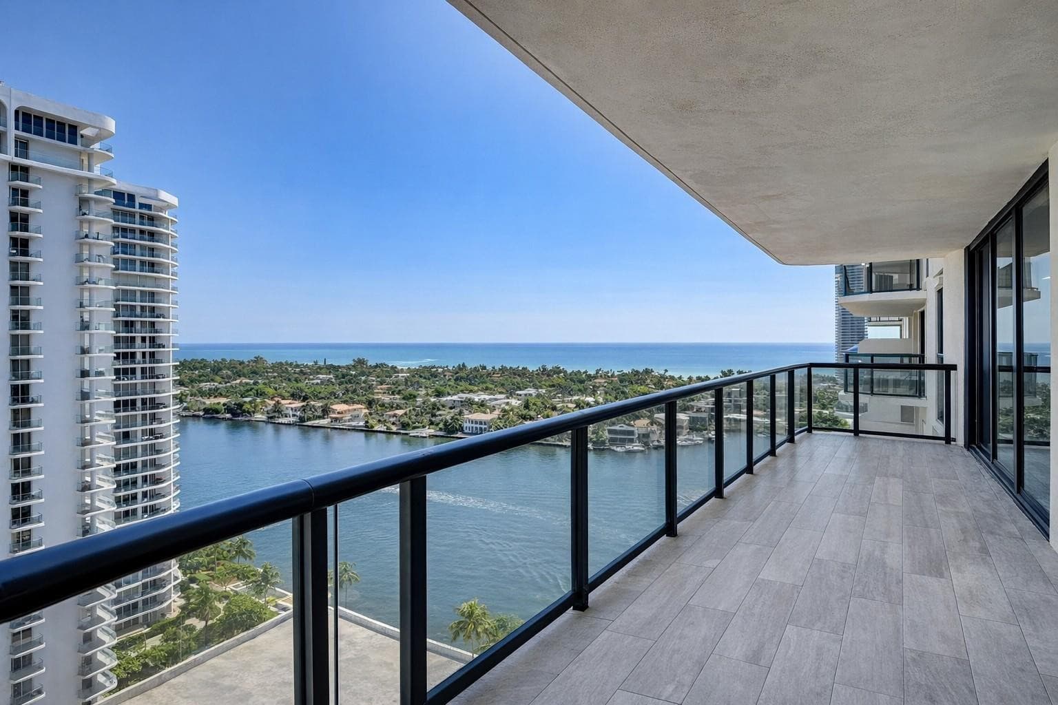 19667 Turnberry Way 20gr, Miami, FL 33180
