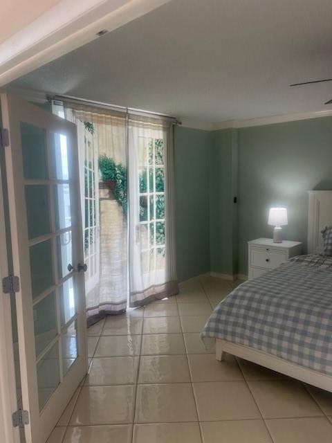 1160 N Federal Highway 1118, Fort Lauderdale, FL 33304 6
