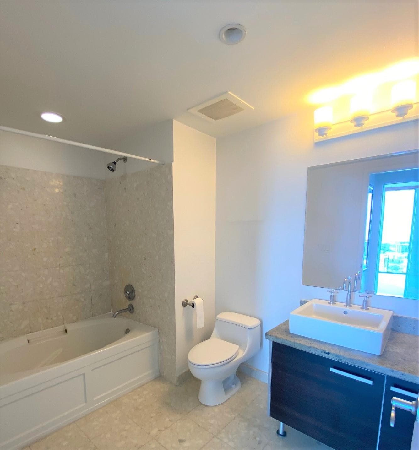 185 SW 7th Street 3708, Miami, FL 33130 17