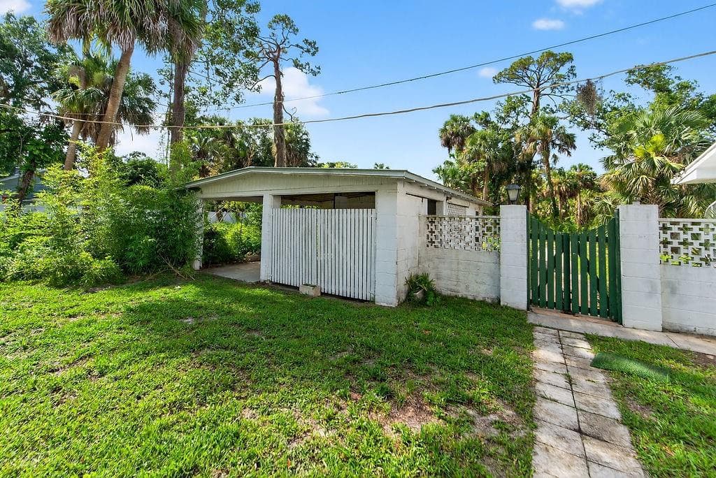 5240 20th Street, Vero Beach, FL 32966 43