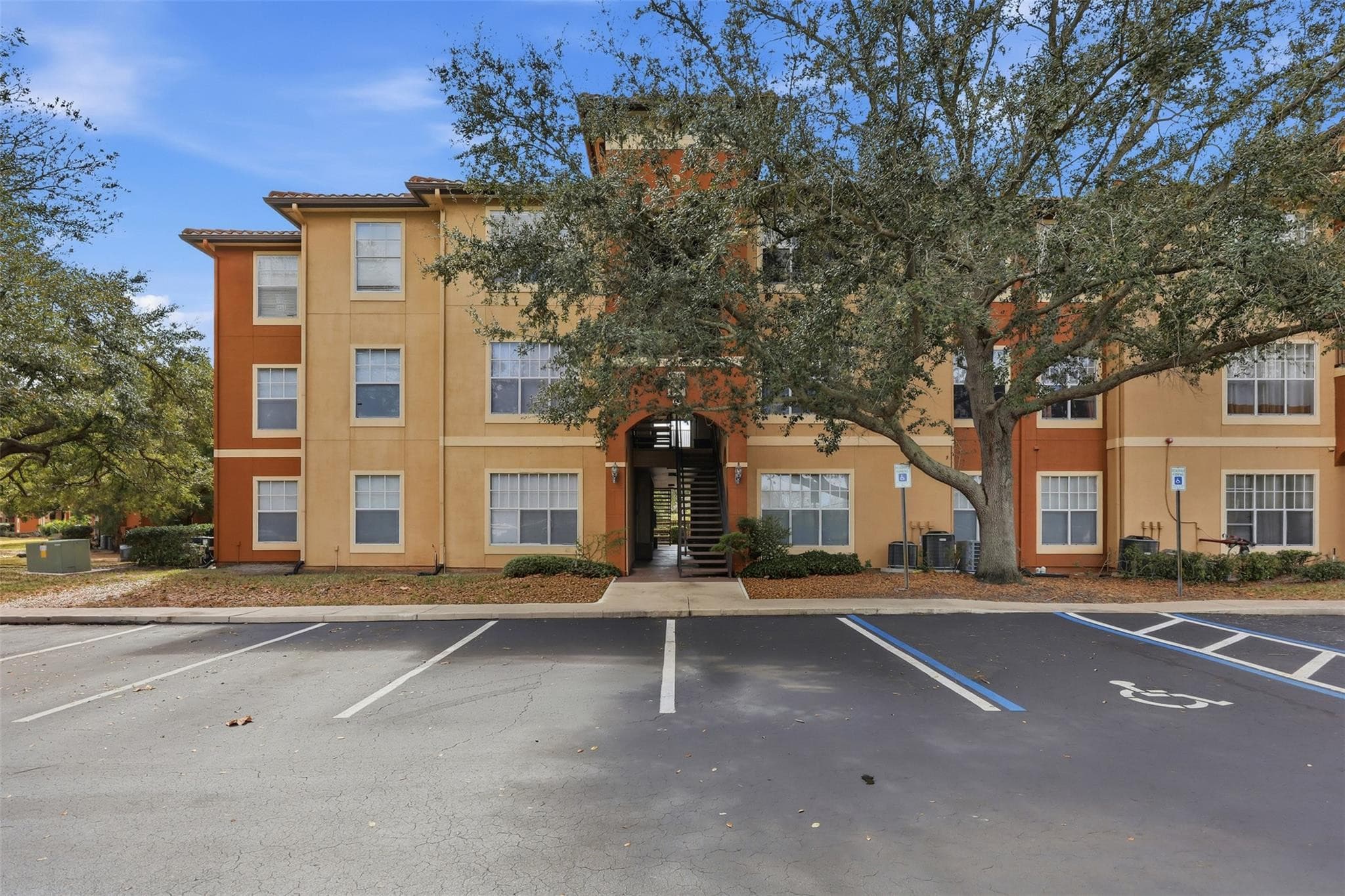 5518 Metrowest Boulevard 11-104, Orlando, FL 32811