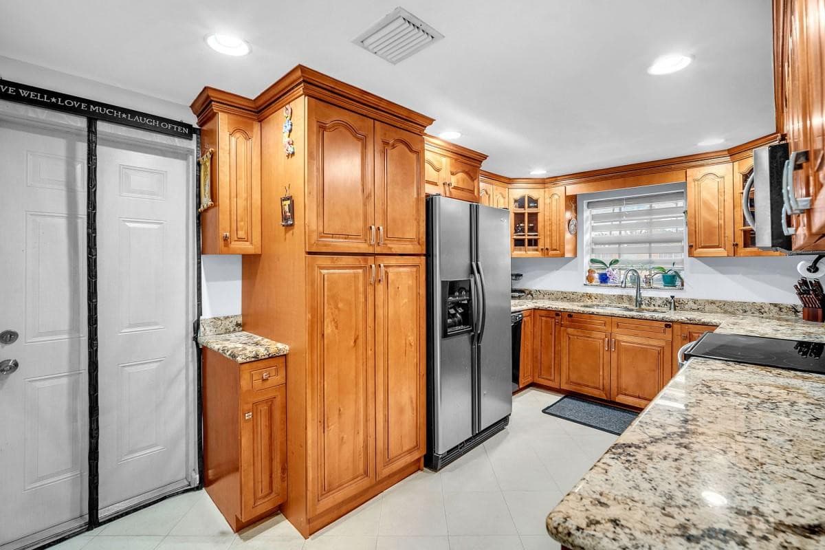 404 S 62nd Terrace, Hollywood, FL 33023 6