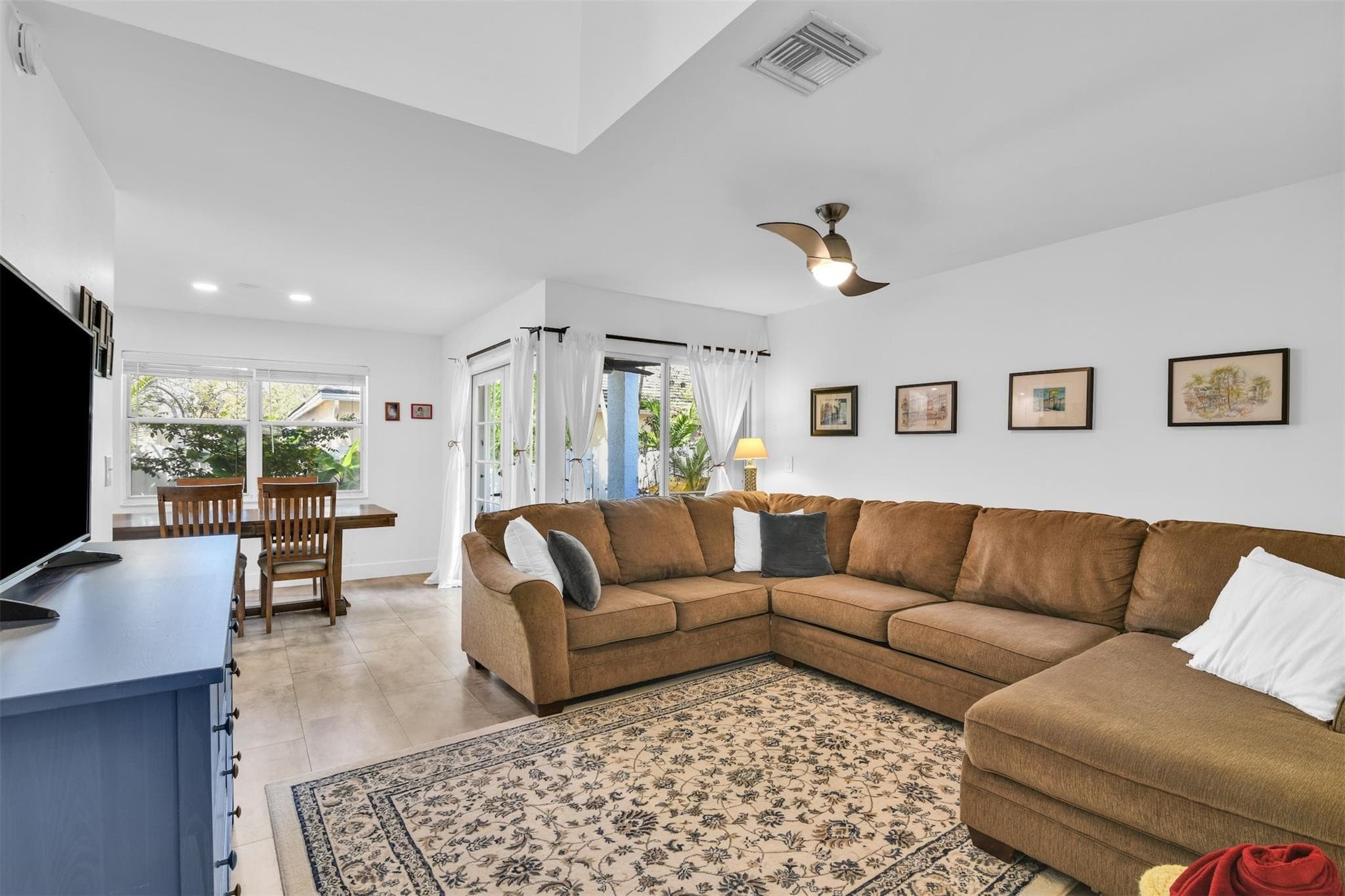 843 NW 98th Avenue, Plantation, FL 33324 2