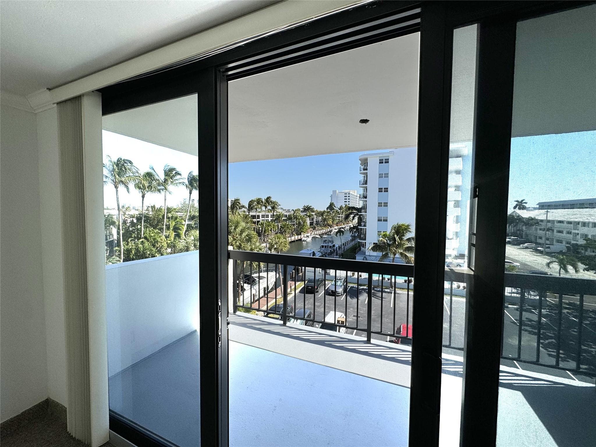 4800 Bayview Drive 406, Fort Lauderdale, FL 33308