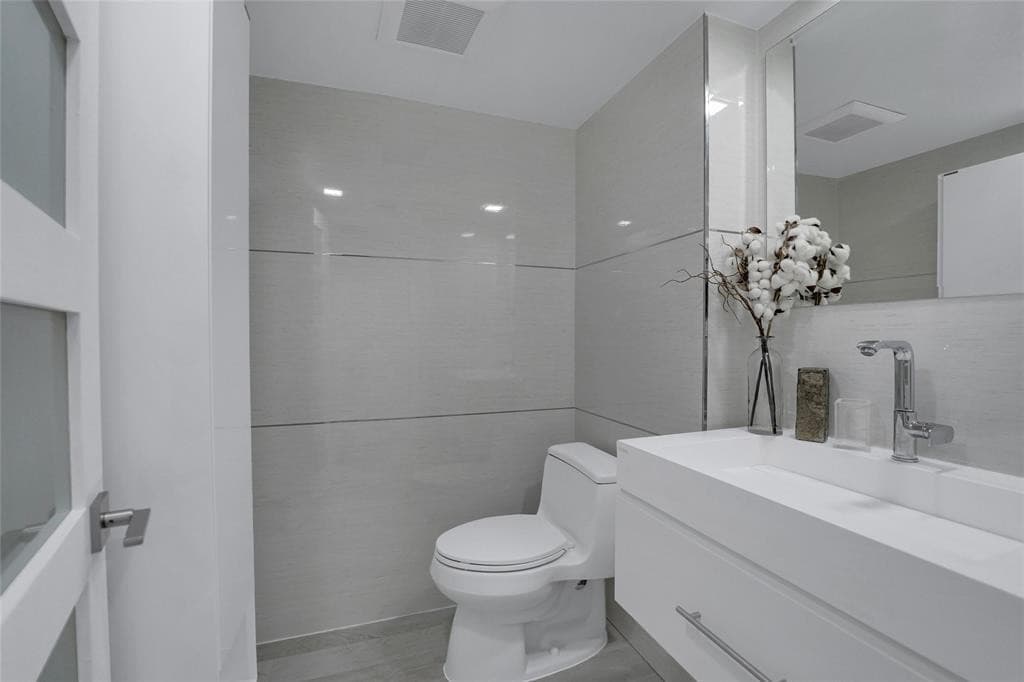 3550 Galt Ocean Drive 208, Fort Lauderdale, FL 33308 26