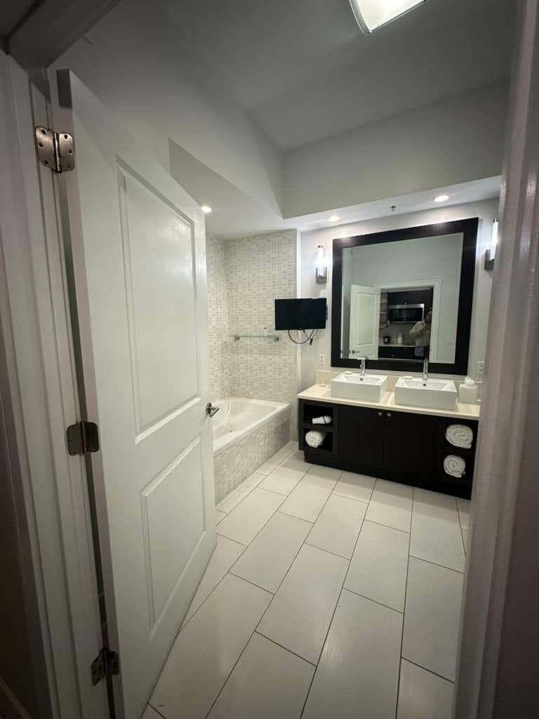 5300 NW 87th Avenue 706, Miami, FL 33178 13