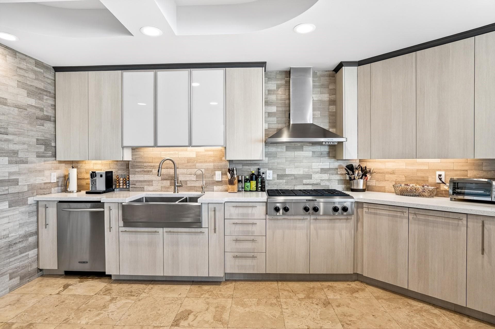 301 Hendricks Isle 6, Fort Lauderdale, FL 33301 10