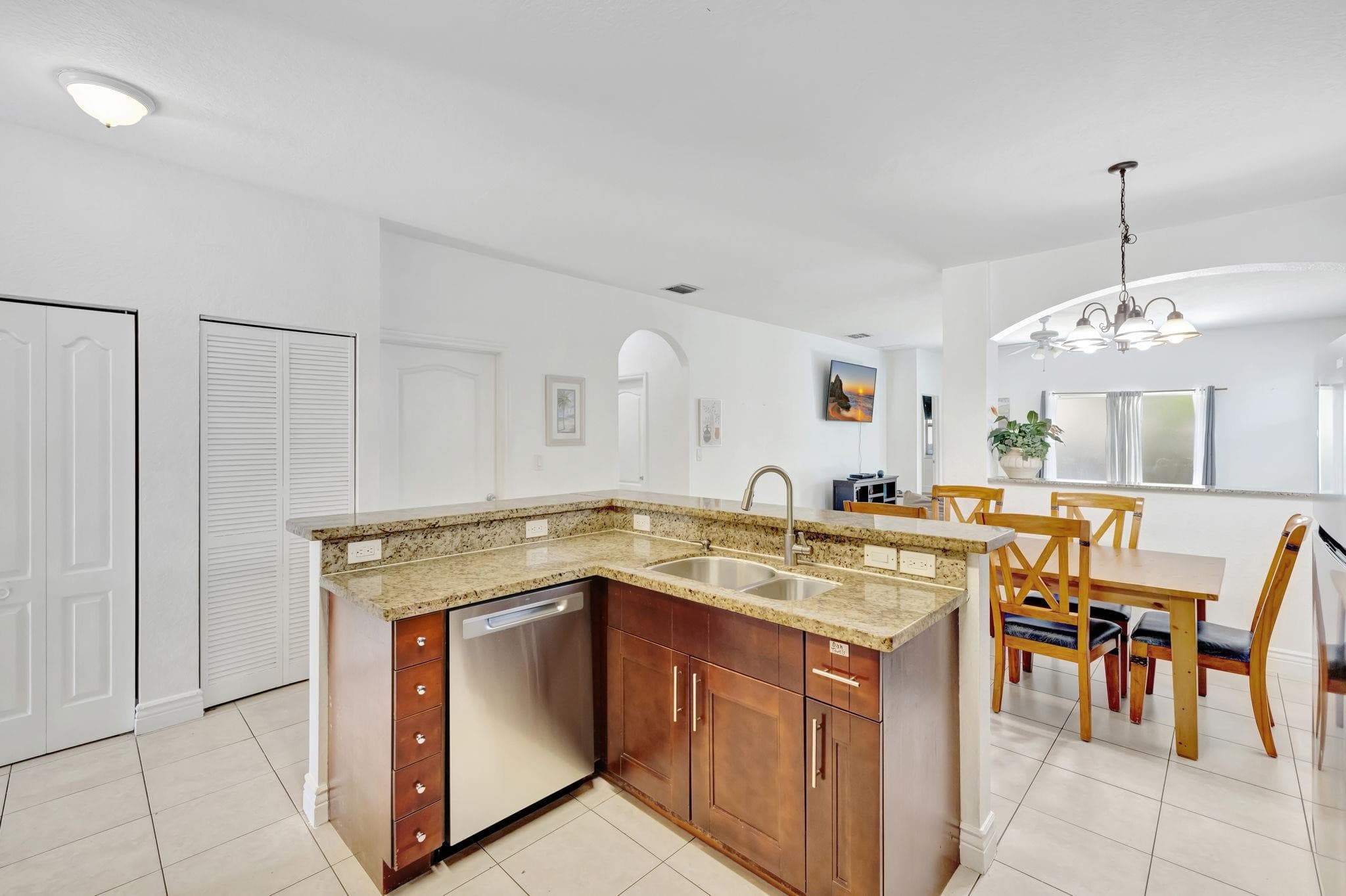1816 SW 21st Street, Fort Lauderdale, FL 33315 8