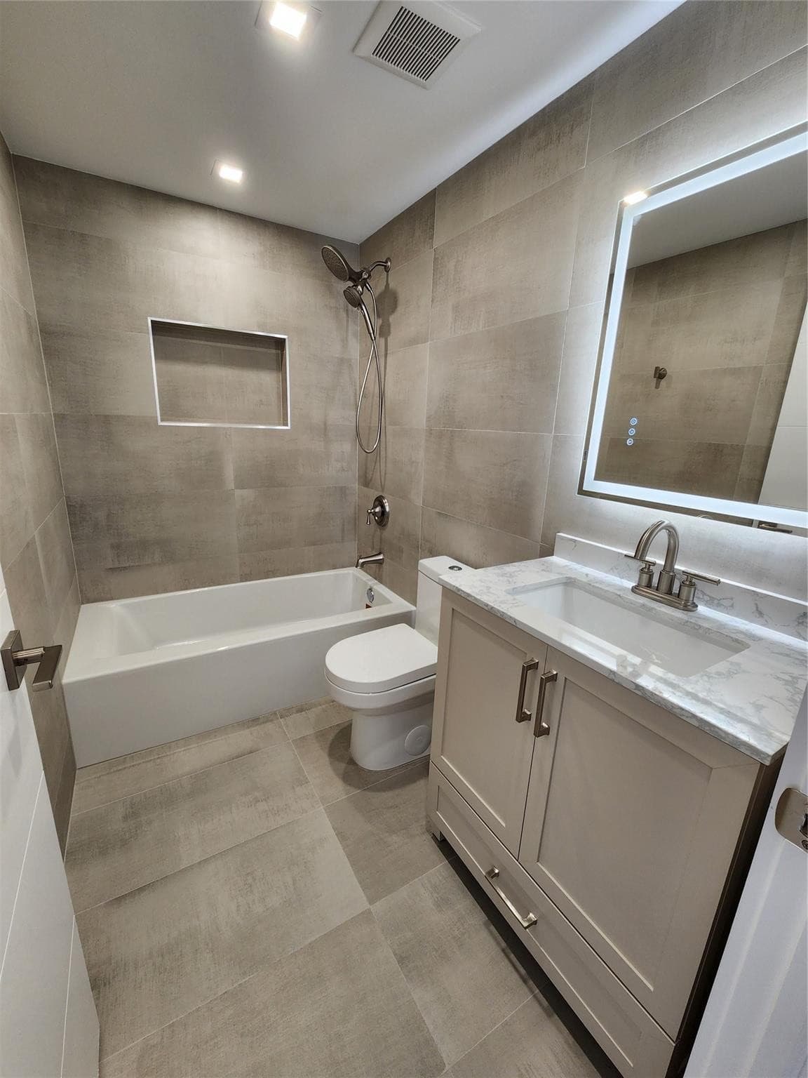 1720 Harrison Street 16b, Hollywood, FL 33020 25
