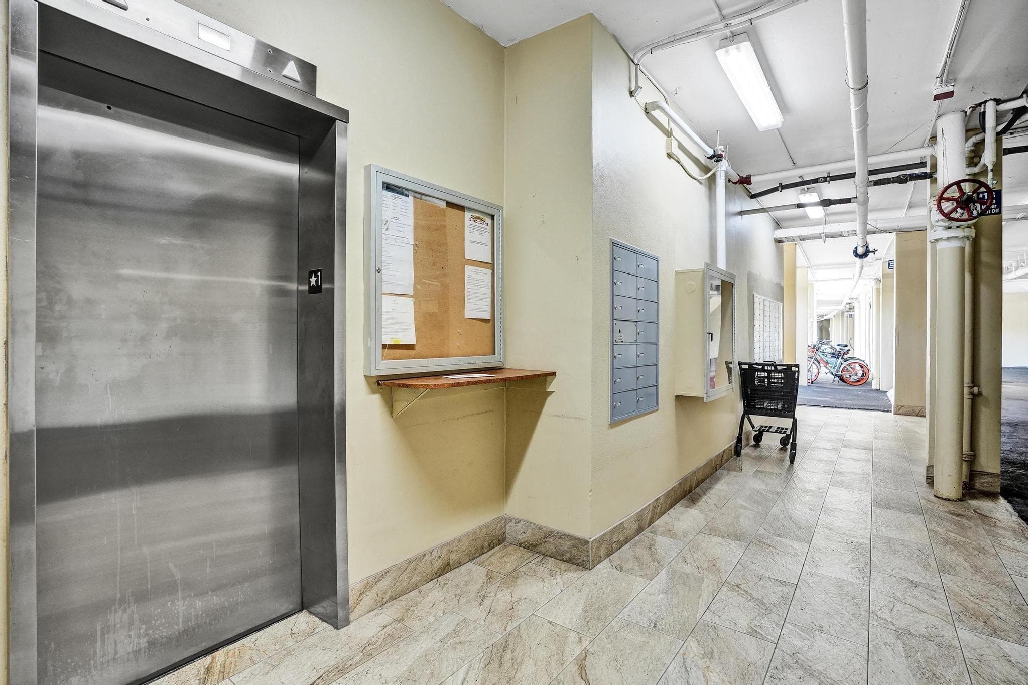 132 Lakeshore Drive 317, North Palm Beach, FL 33408 32