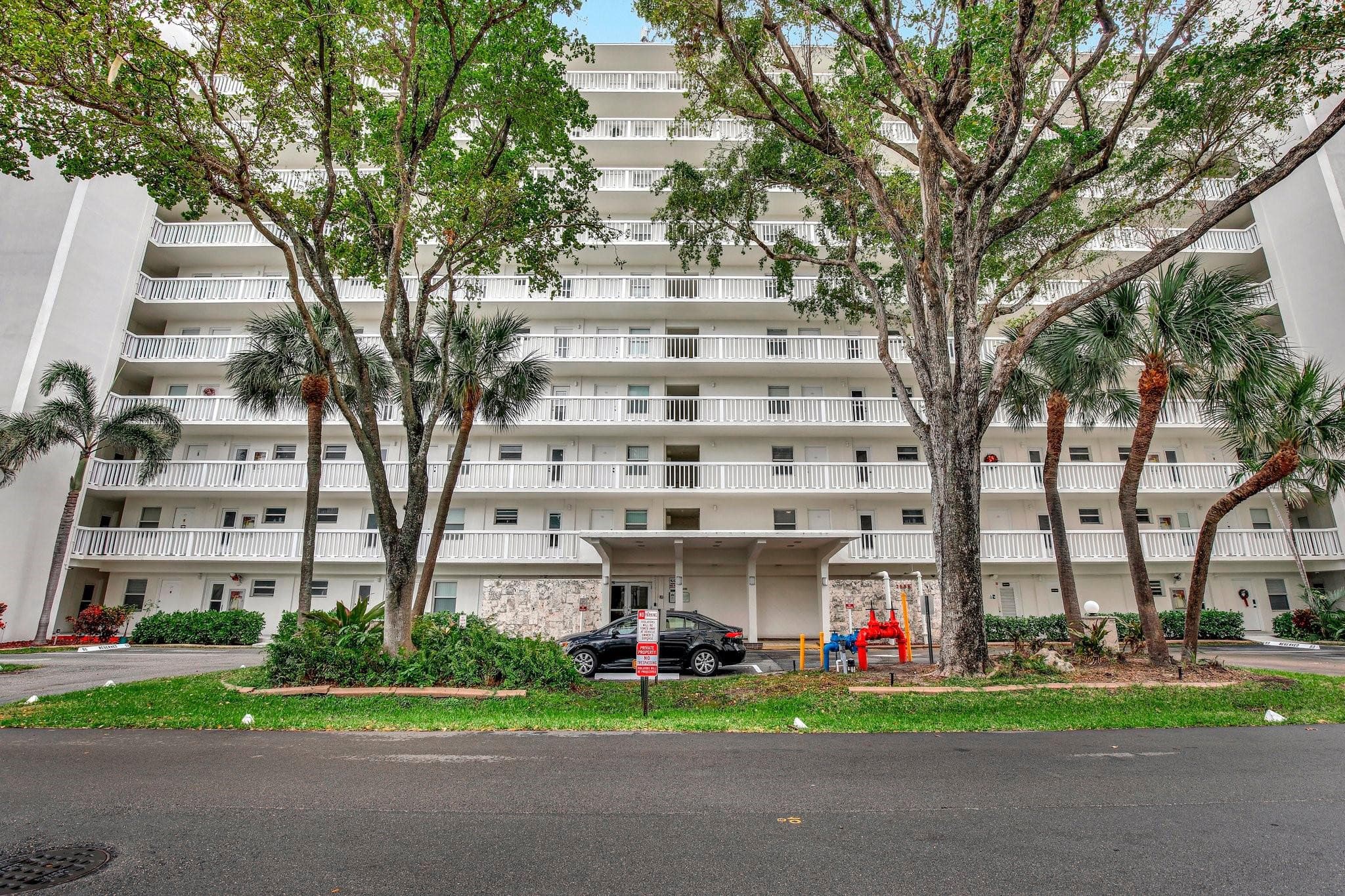 2555 NE 11th Street Ph09, Fort Lauderdale, FL 33304 40