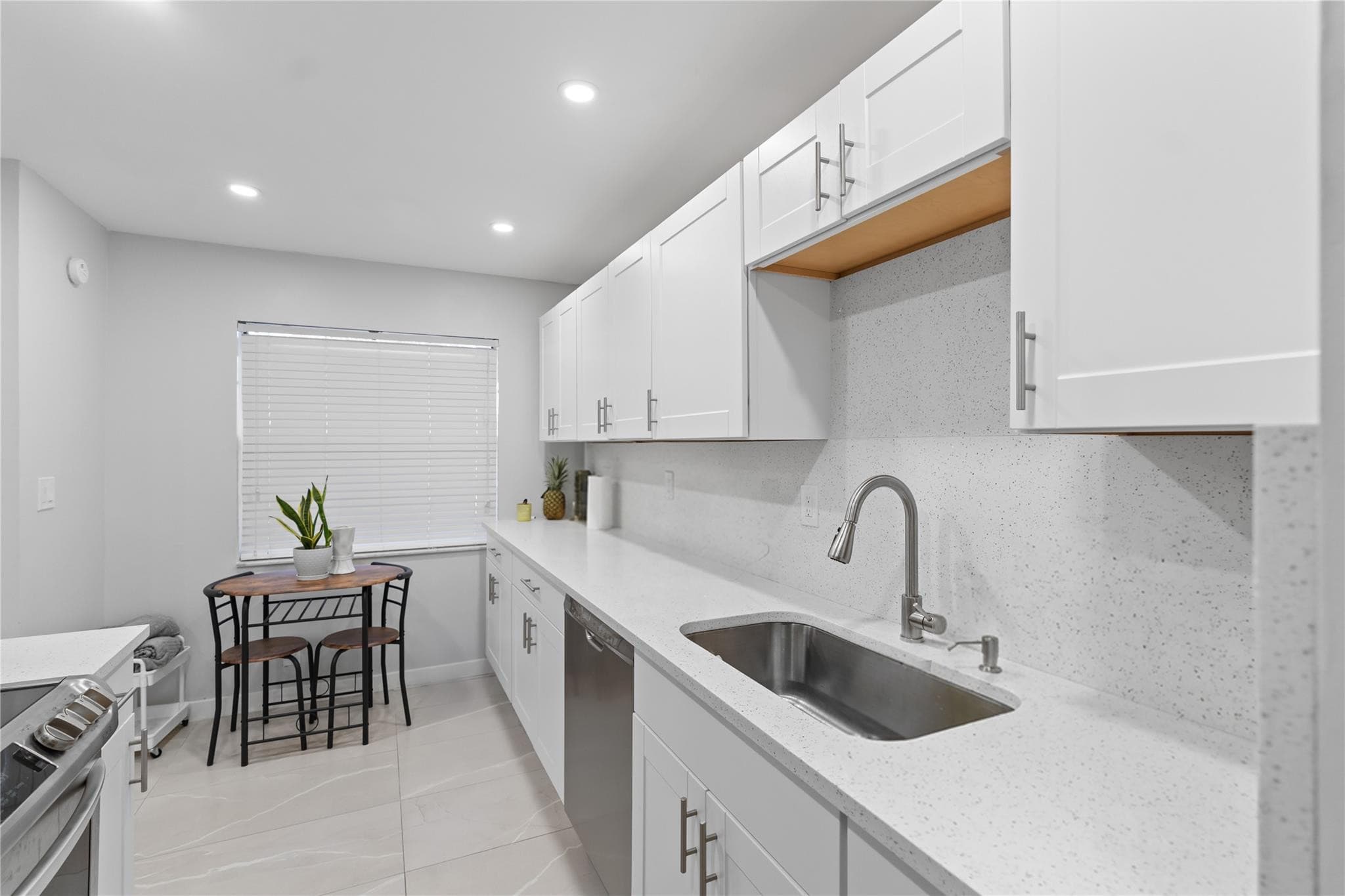 1335 NW 94th Way 1335, Coral Springs, FL 33071 17