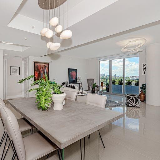1180 N Federal Highway 1103, Fort Lauderdale, FL 33304 2