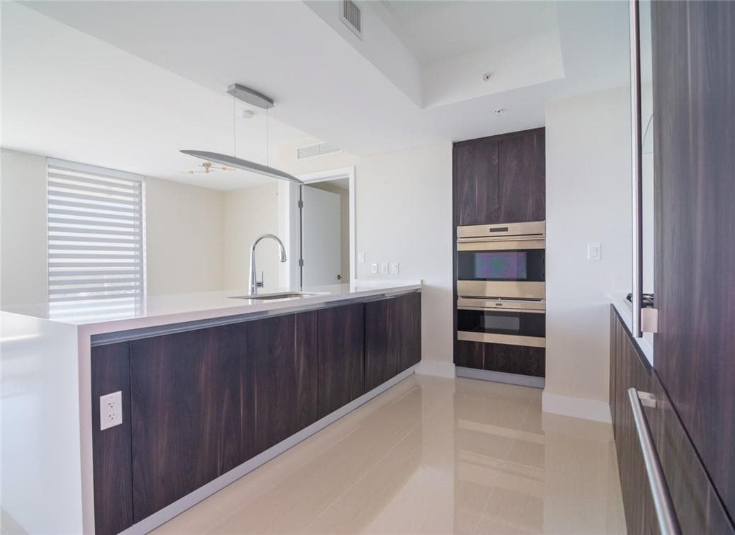 1180 N Federal Highway 1103, Fort Lauderdale, FL 33304 5