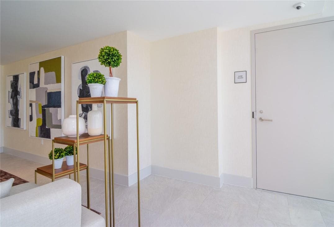 1180 N Federal Highway 1103, Fort Lauderdale, FL 33304 50