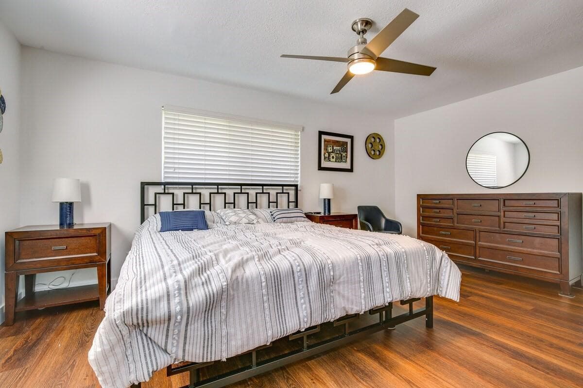 3530 NE 13th Avenue, Oakland Park, FL 33334 9