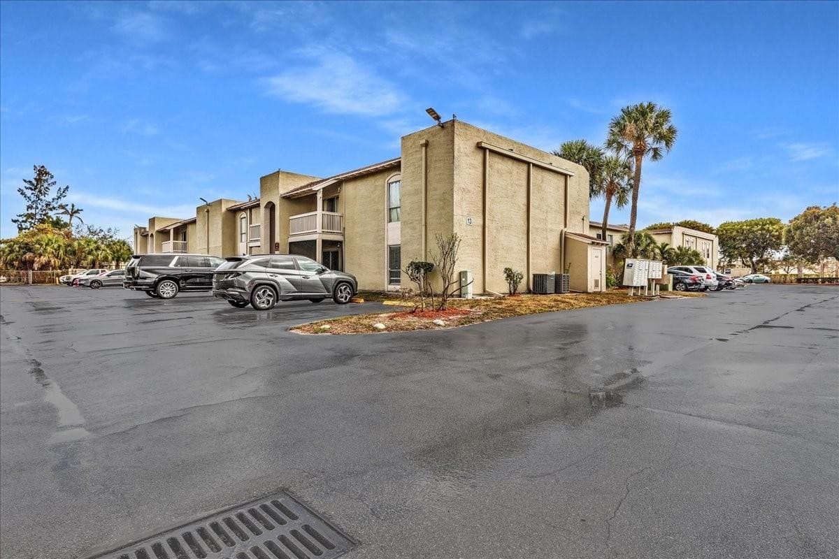 1500 N Congress Avenue C31, West Palm Beach, FL 33401