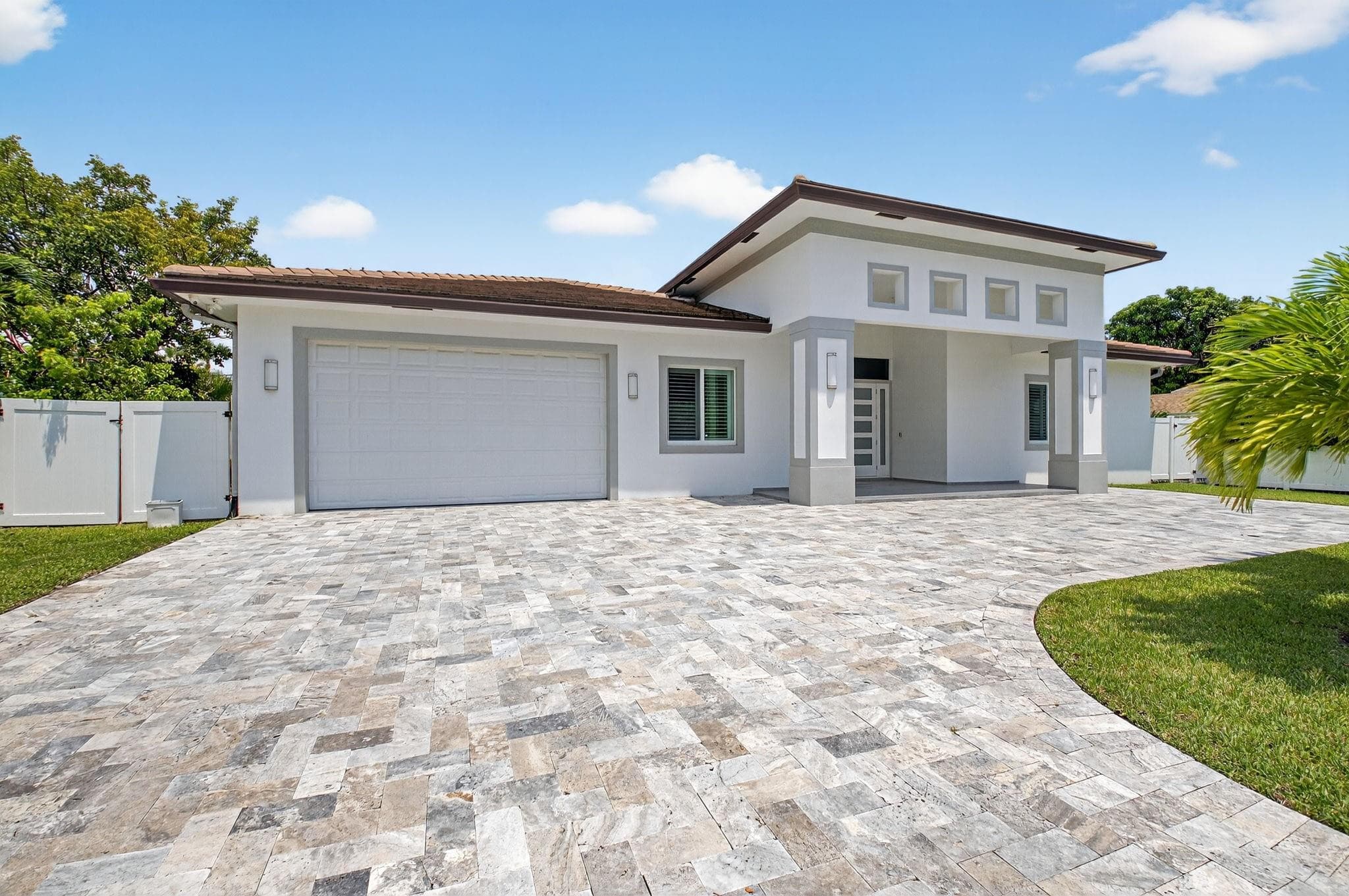 711 NE 6th Street, Boca Raton, FL 33432 2