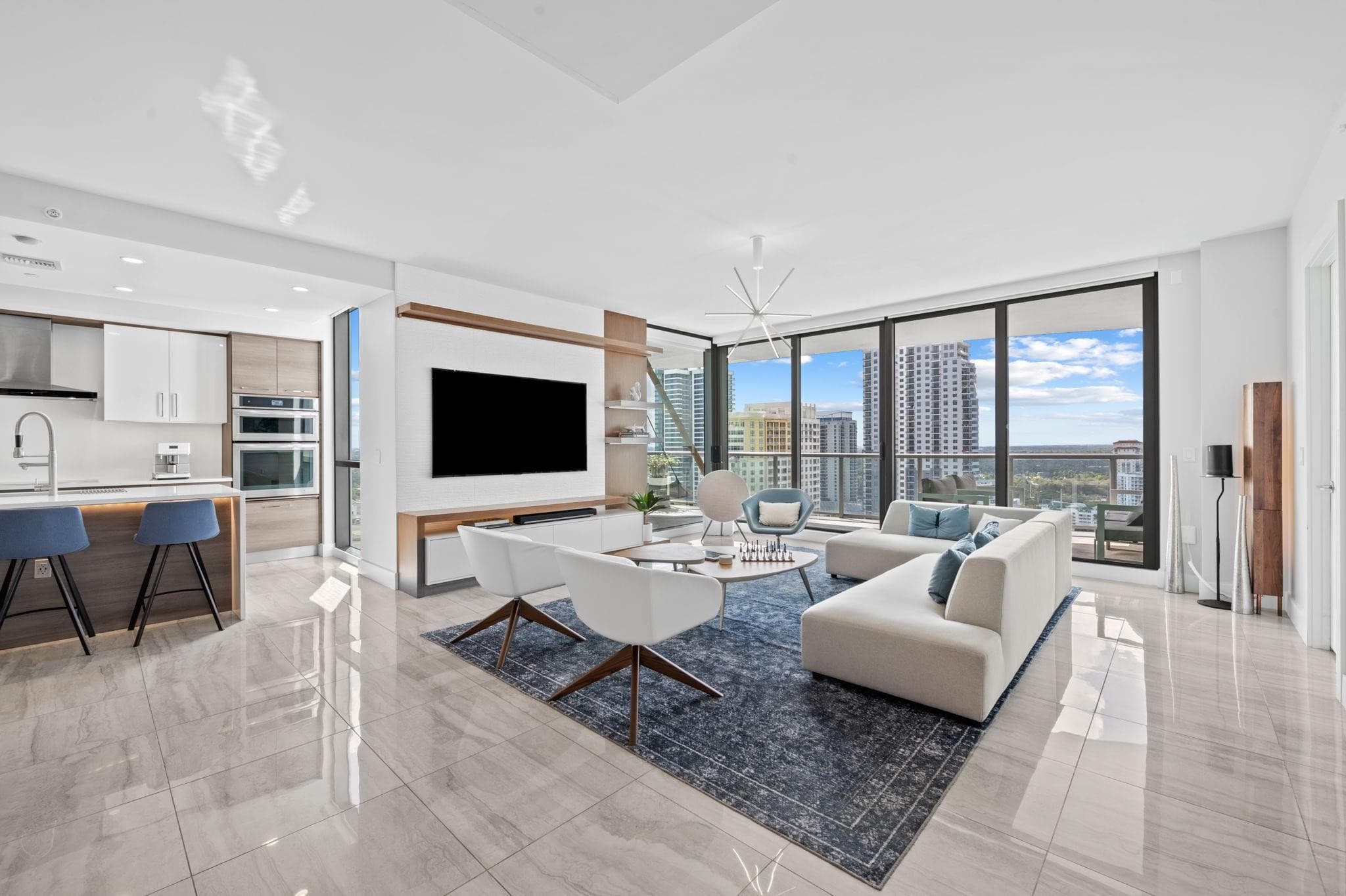 100 E Las Olas Boulevard 2404, Fort Lauderdale, FL 33301 2