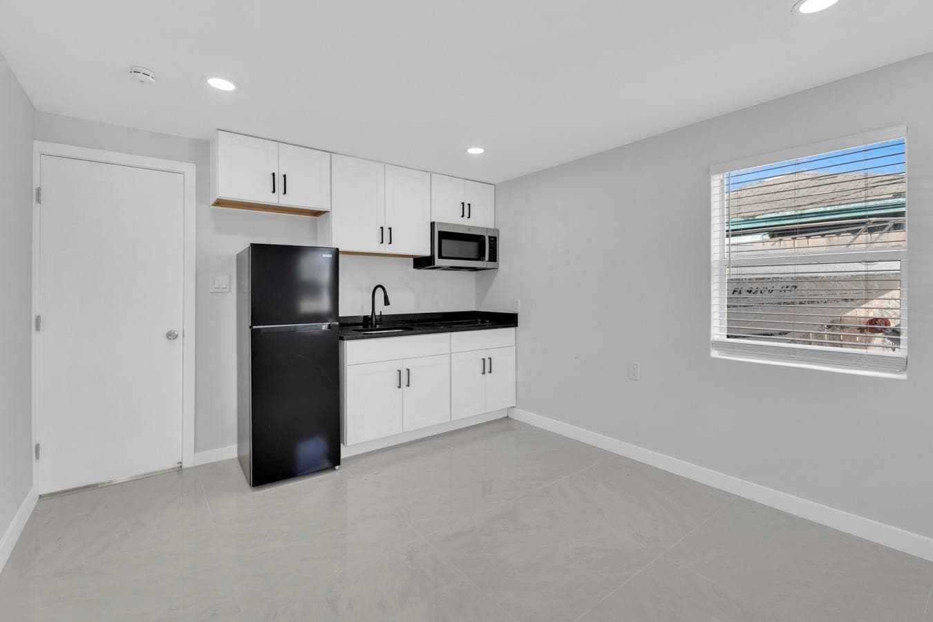 851 NW 4th Avenue, Pompano Beach, FL 33060 14
