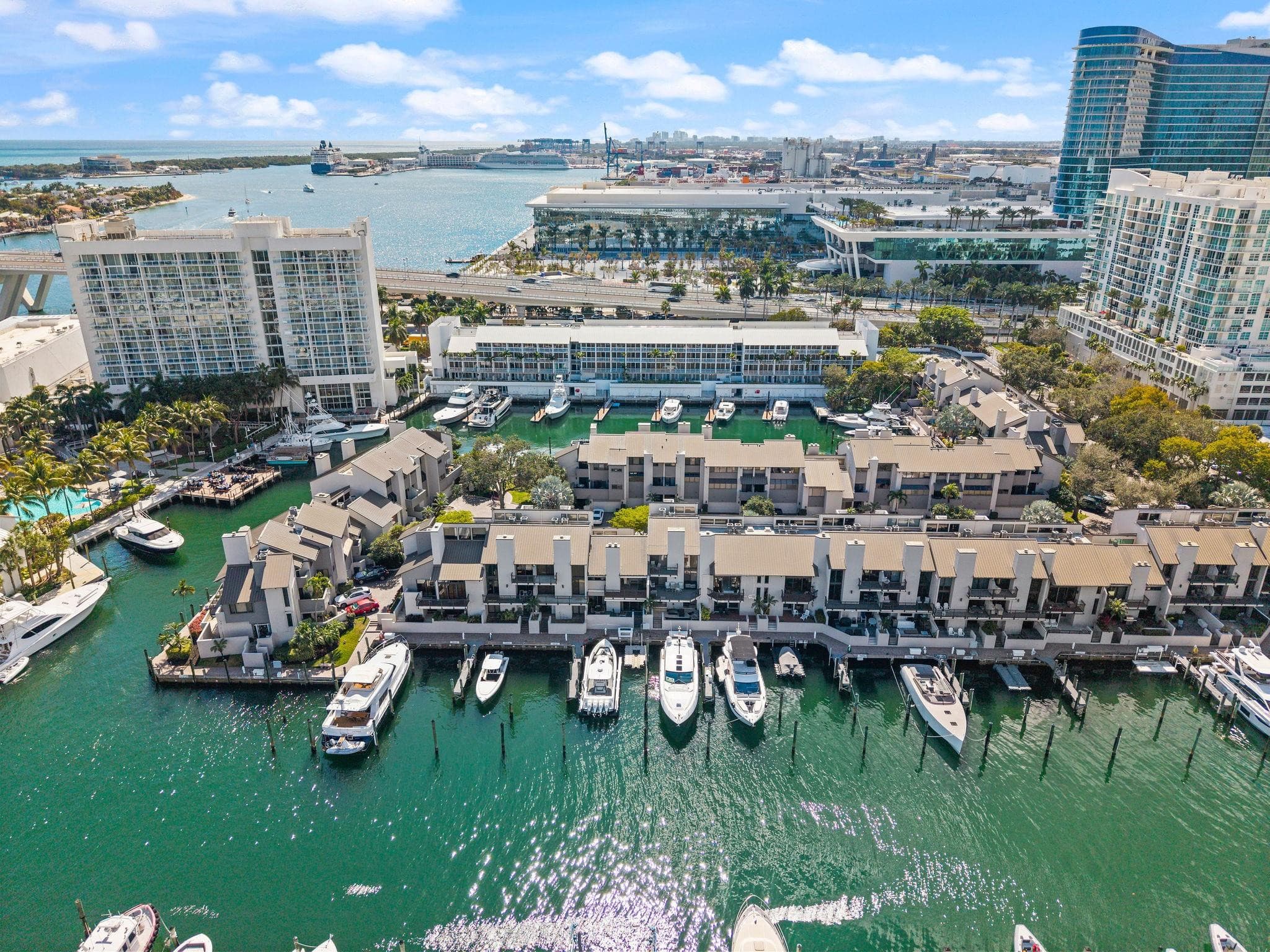 16 Portside Drive 16c, Fort Lauderdale, FL 33316 19