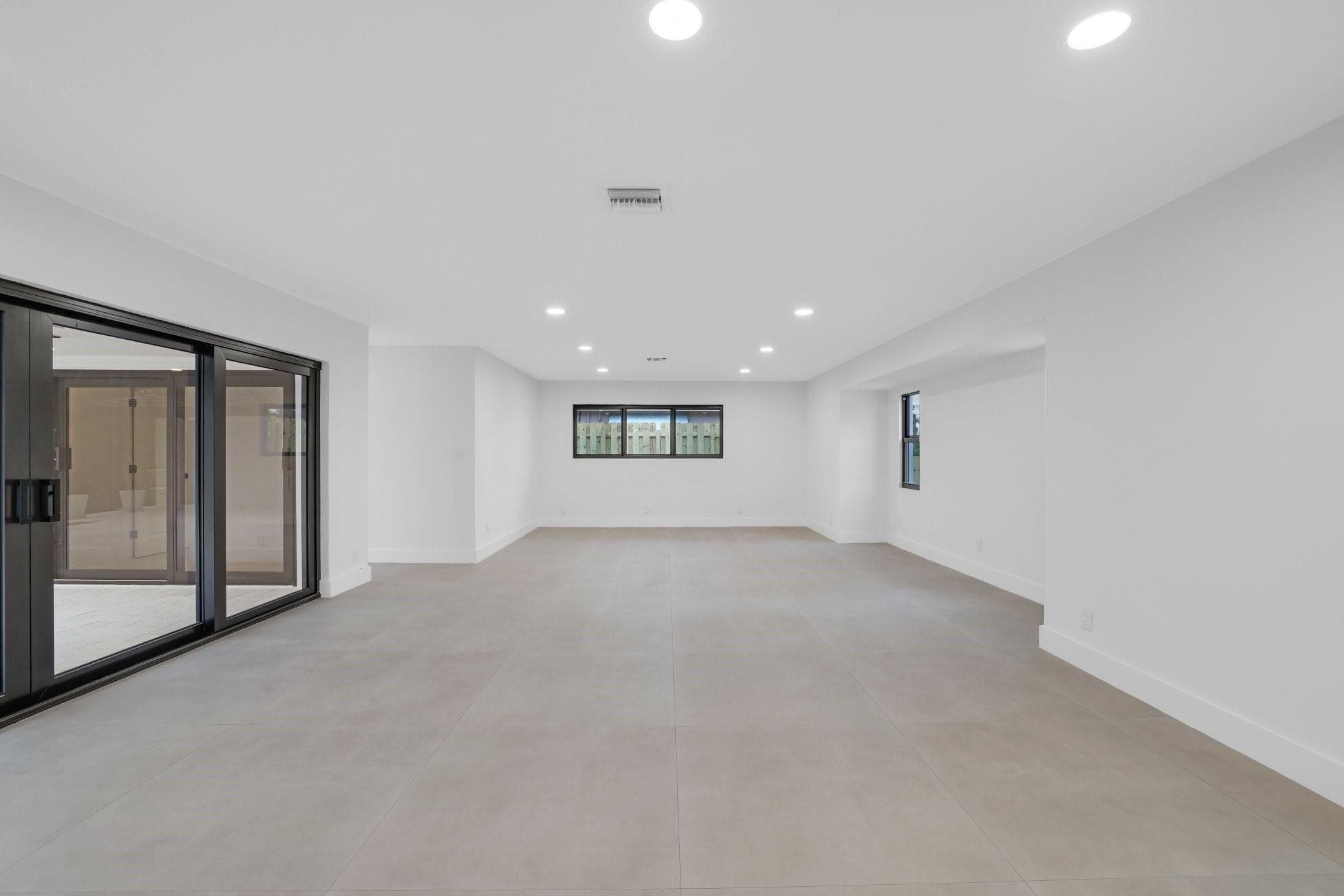 550 SW 6th Avenue, Boca Raton, FL 33486 11