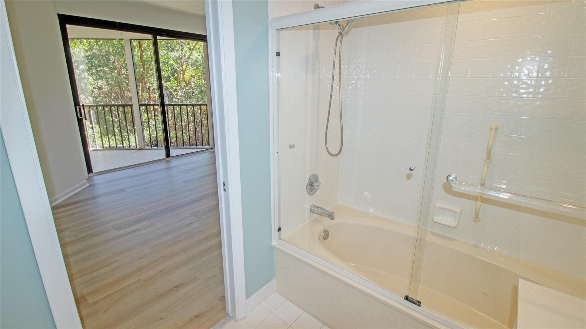 221 NE Plantation Road 213, Stuart, FL 34996 18