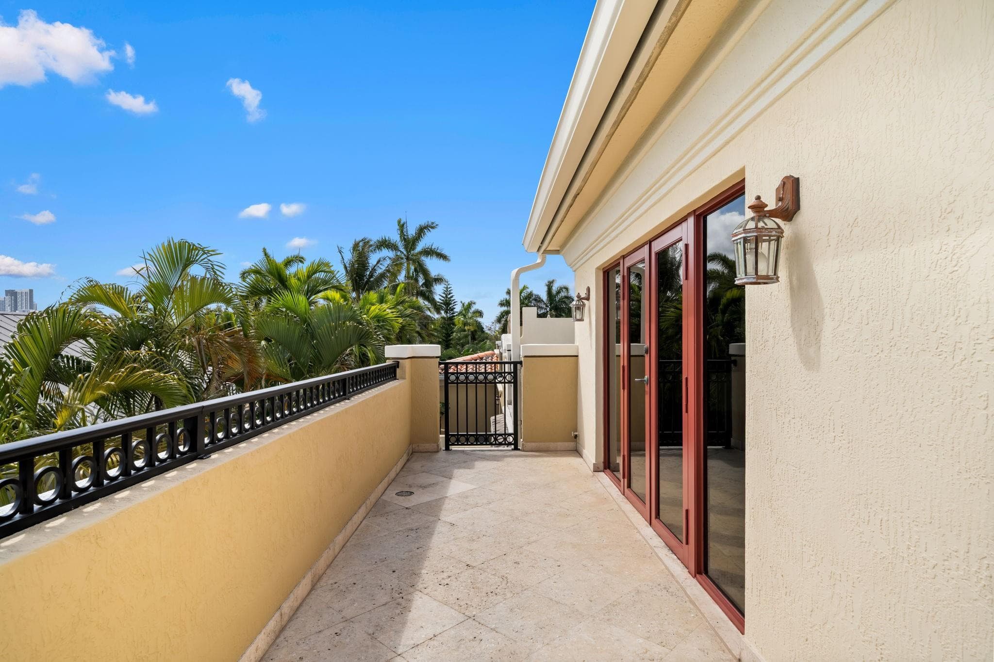 645 NE 17th Way 645, Fort Lauderdale, FL 33304 41
