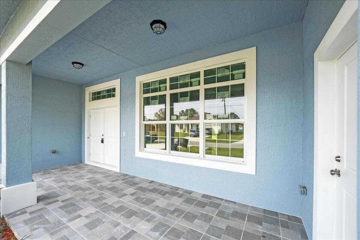 1238 SW Milan Lane, Port St. Lucie, FL 34953 4