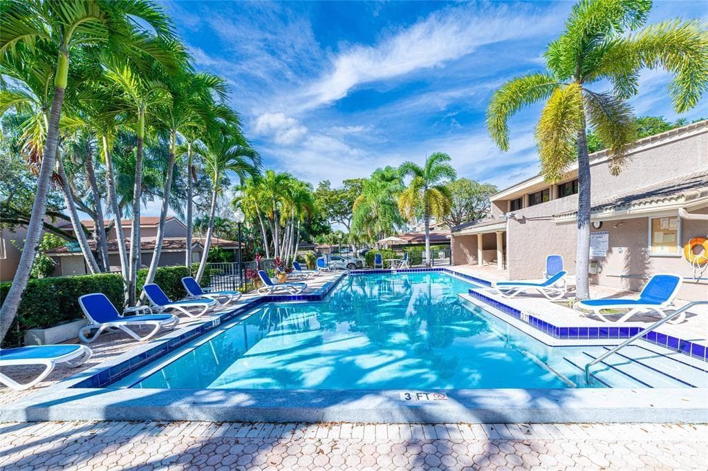 402 Saint Andrews Road 55, Hollywood, FL 33021 12