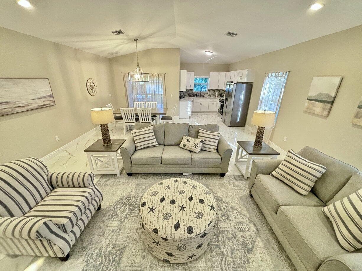 1330 28th Avenue, Vero Beach, FL 32960 4