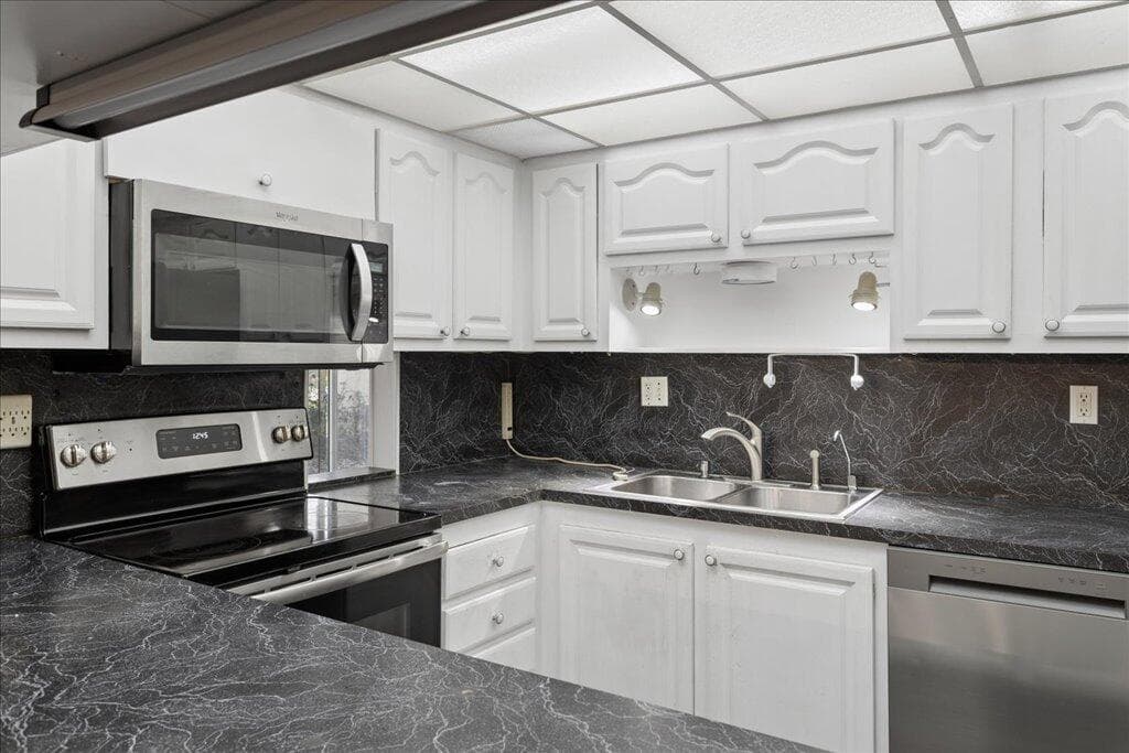 9491 Evergreen Place 108, Davie, FL 33324 4